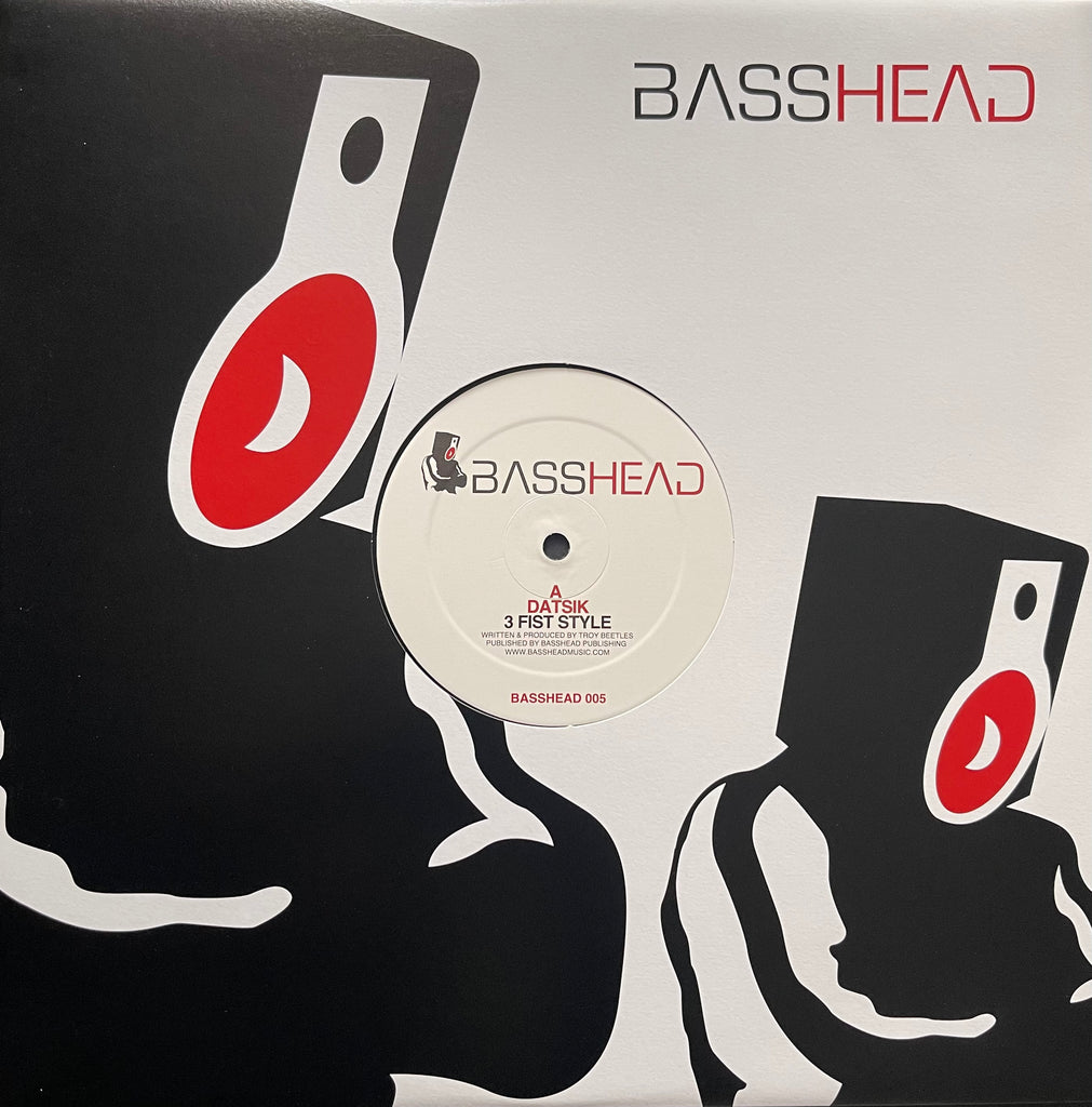 DatsiK - 3 Fist Style BASSHEAD005