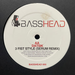 DatsiK - 3 Fist Style BASSHEAD005