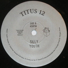Titus 12 : Summon Luxo / Silly Youth (7", Ltd)