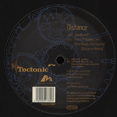 DJ Distance / Pinch (2) : Clockwork / One Blood, One Source (Distance Remix) (12")