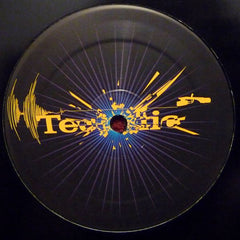 Pinch (2) & Loefah / Pinch (2) & Roska : Broken / Paranormal Activity (12")