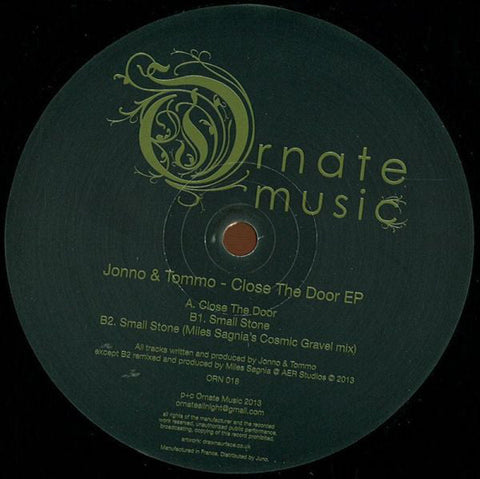Jonno & Tommo : Close The Door EP (12", EP)