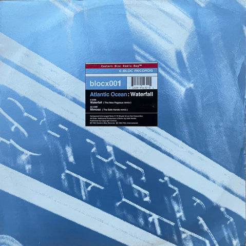 Atlantic Ocean - Waterfall blocx001