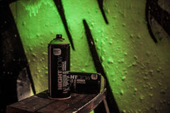 Nightglow - Montana Cans Gold Acrylic Spray - Nightglow luminescence-green effect paint 400ML